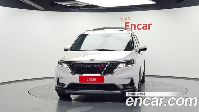 Kia Canival 2021 — photo 3