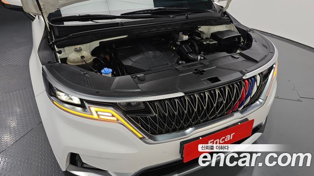 Kia Canival 2021 — photo 6