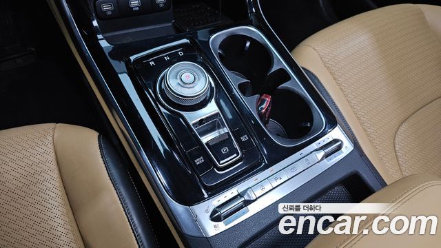 Kia Canival 2021 — photo 12