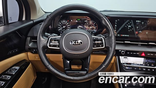 Kia Canival 2021 — photo 19