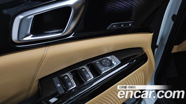 Kia Canival 2021 — photo 22