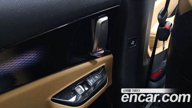 Kia Canival 2021 — photo 24