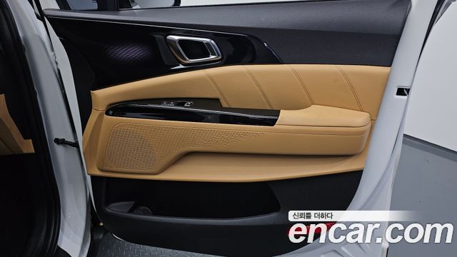 Kia Canival 2021 — photo 15