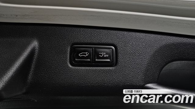 Kia Canival 2021 — photo 27