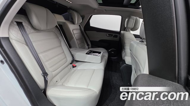 Renault Korea SM6 2016 — photo 18