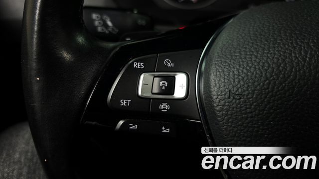 Volkswagen Tiguan 2020 — photo 23
