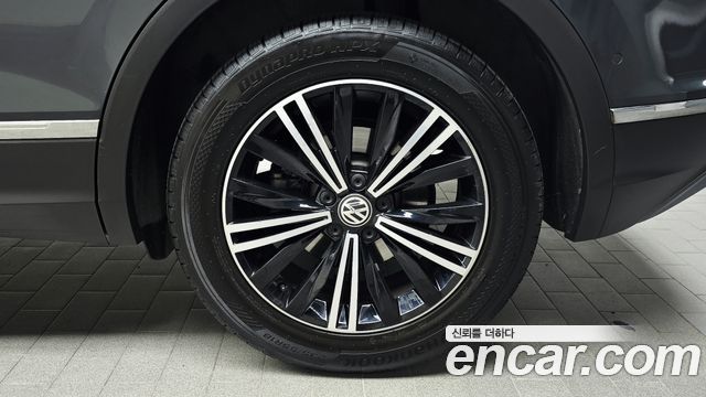 Volkswagen Tiguan 2020 — photo 7
