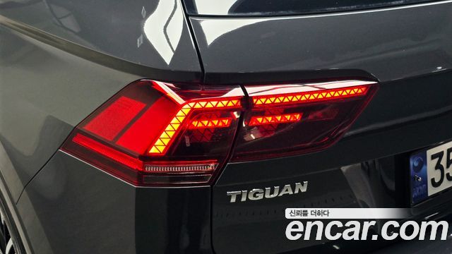 Volkswagen Tiguan 2020 — photo 9
