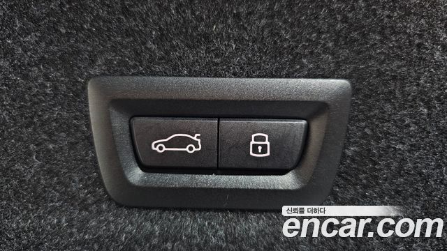 BMW 3-Series 2024 — photo 24