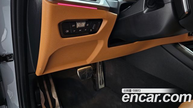BMW 3-Series 2024 — photo 27