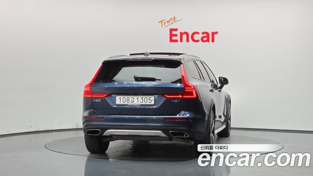 Volvo V60 2020 — photo 4
