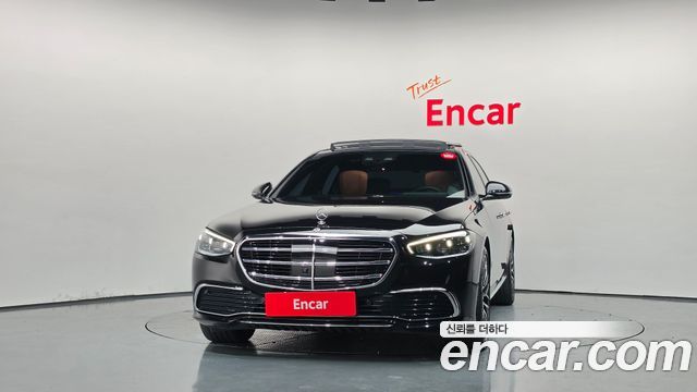 Mercedes-Benz S-Class 2024 — photo 3
