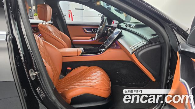 Mercedes-Benz S-Class 2024 — photo 11