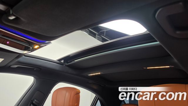 Mercedes-Benz S-Class 2024 — photo 18