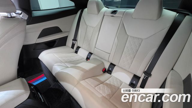 BMW 4-Series 2022 — photo 17