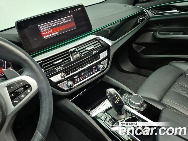 BMW Gran Turismo 2024 — photo 11