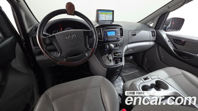 Hyundai Starex 2017 — photo 7