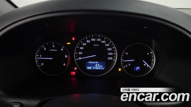 Hyundai Starex 2017 — photo 8