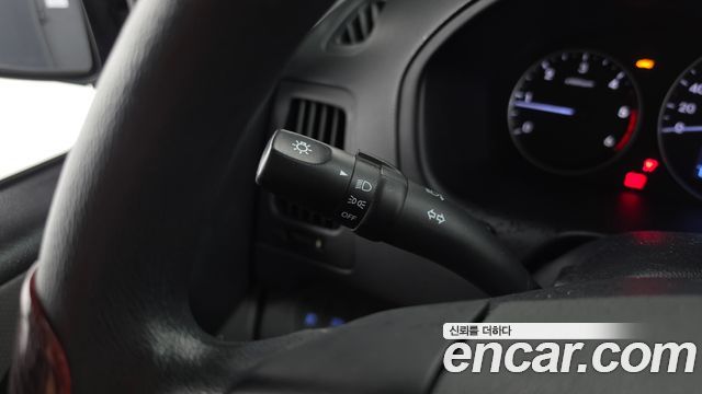 Hyundai Starex 2017 — photo 16