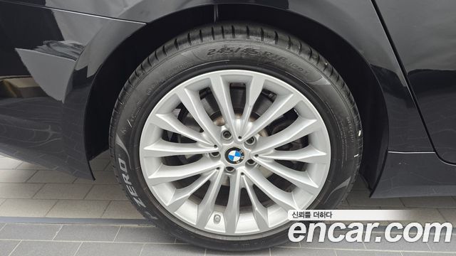BMW 5-Series 2022 — photo 5
