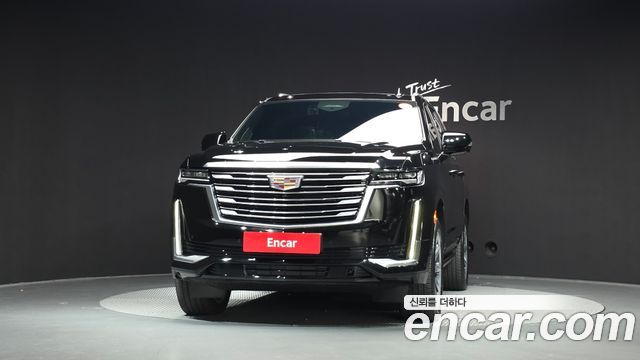 Cadillac Escalade 2023 — photo 3