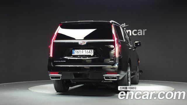 Cadillac Escalade 2023 — photo 4