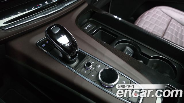 Cadillac Escalade 2023 — photo 12