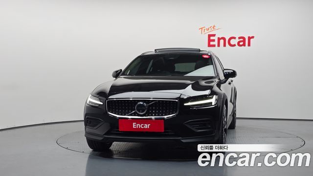 Volvo V60 2025 — photo 3