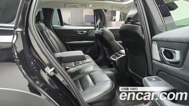 Volvo V60 2025 — photo 17