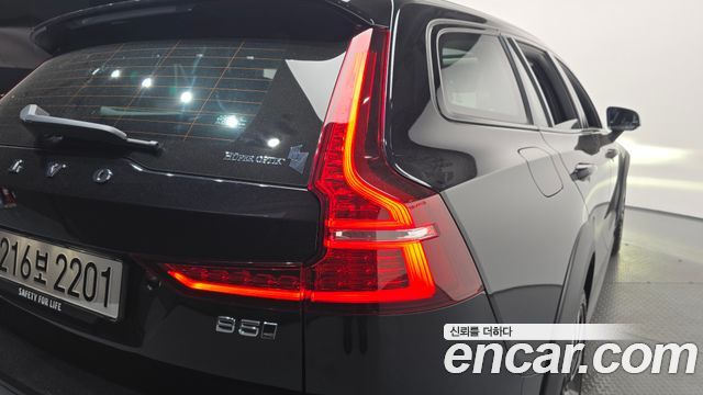 Volvo V60 2025 — photo 9