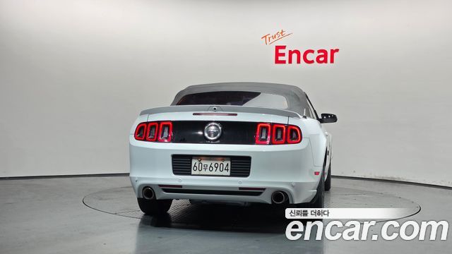 Ford Mustang 2014 — photo 4