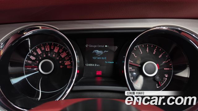 Ford Mustang 2014 — photo 8