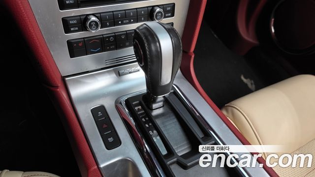 Ford Mustang 2014 — photo 9