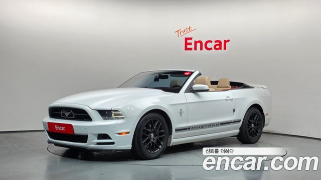 Ford Mustang 2014 — photo 10
