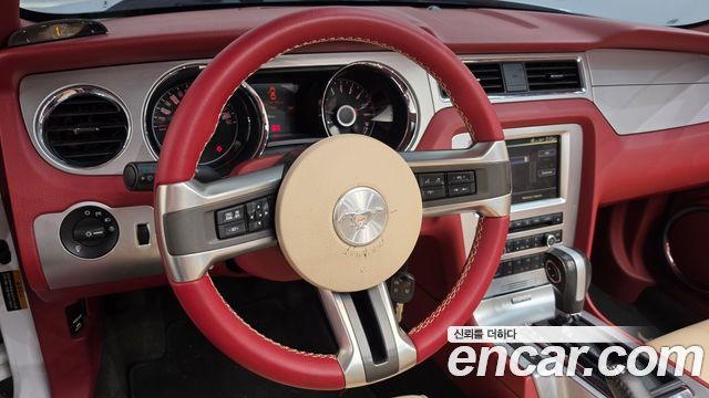 Ford Mustang 2014 — photo 13