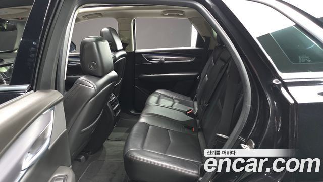 Cadillac XT5 2018 — photo 12