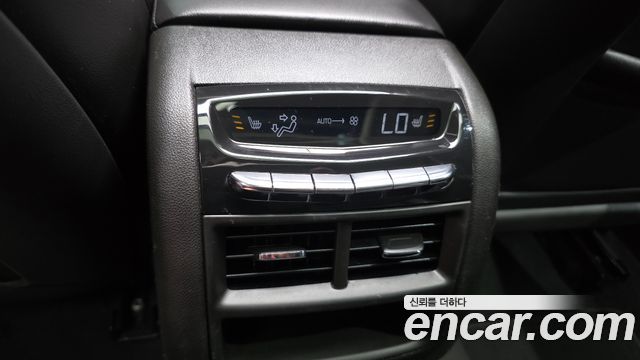 Cadillac XT5 2018 — photo 19