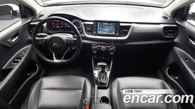 Kia Stonic 2018 — photo 10