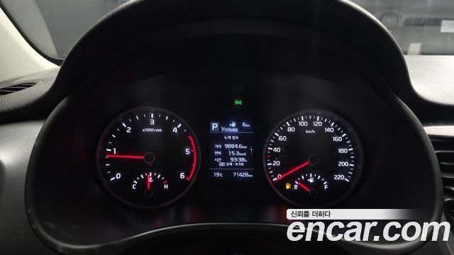 Kia Stonic 2018 — photo 11