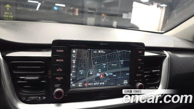 Kia Stonic 2018 — photo 21