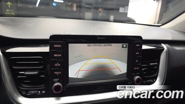 Kia Stonic 2018 — photo 22