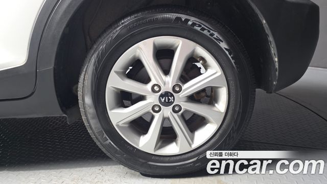 Kia Stonic 2018 — photo 7