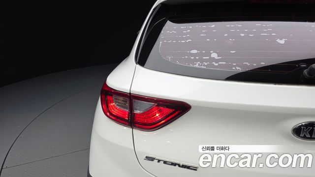 Kia Stonic 2018 — photo 9