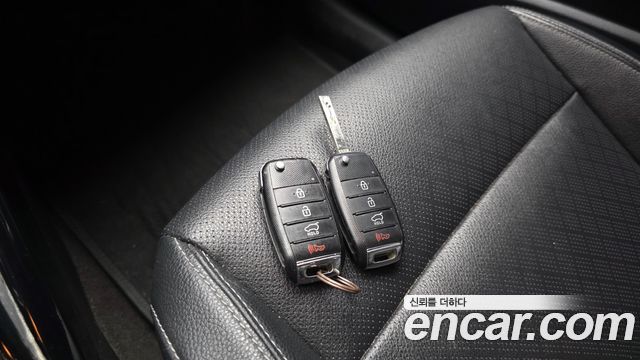 Kia Stonic 2018 — photo 27