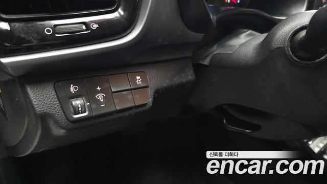 Kia Stonic 2018 — photo 29