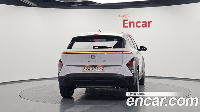 Hyundai Kona 2023 — photo 4