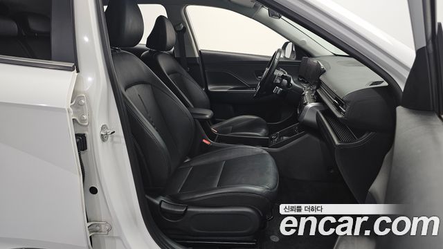 Hyundai Kona 2023 — photo 13