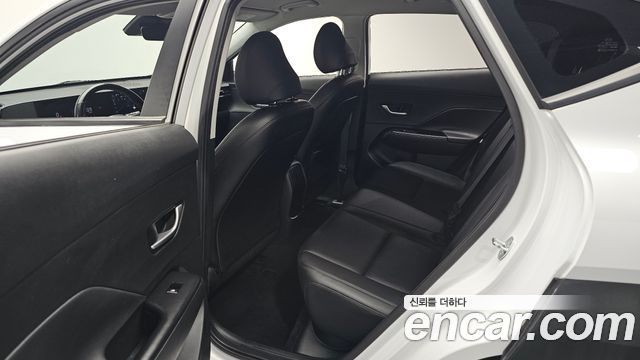 Hyundai Kona 2023 — photo 18