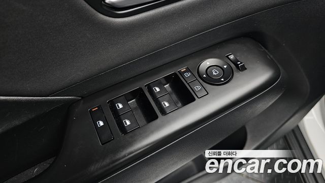 Hyundai Kona 2023 — photo 22