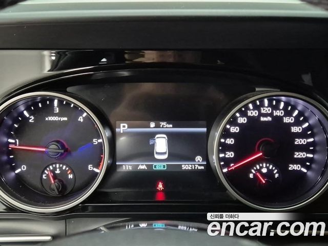 Kia Canival 2022 — photo 8